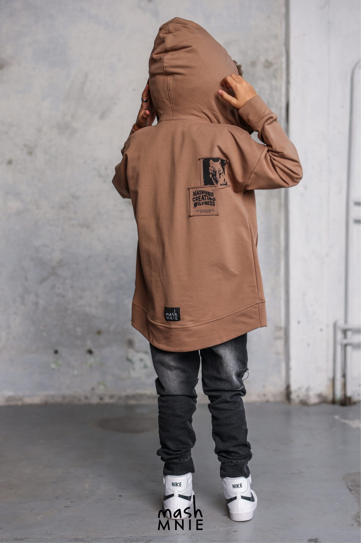 Produkt Mikina „wolf“ hnedá